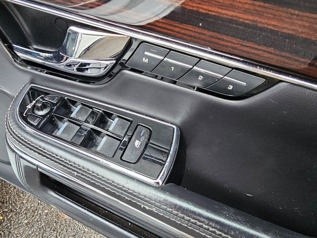 Used Jaguar XJ 2011 for sale - 77388374: Photo 17