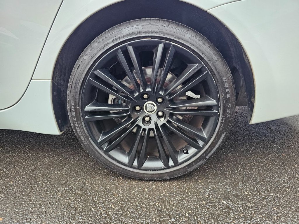 Used Jaguar XJ 2011 for sale - 77388374: Photo 23