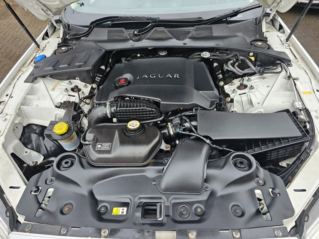 Used Jaguar XJ 2011 for sale - 77388374: Photo 24
