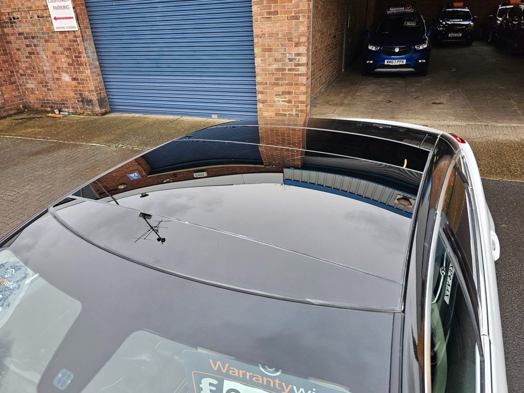 Used Jaguar XJ 2011 for sale - 77388374: Photo 30