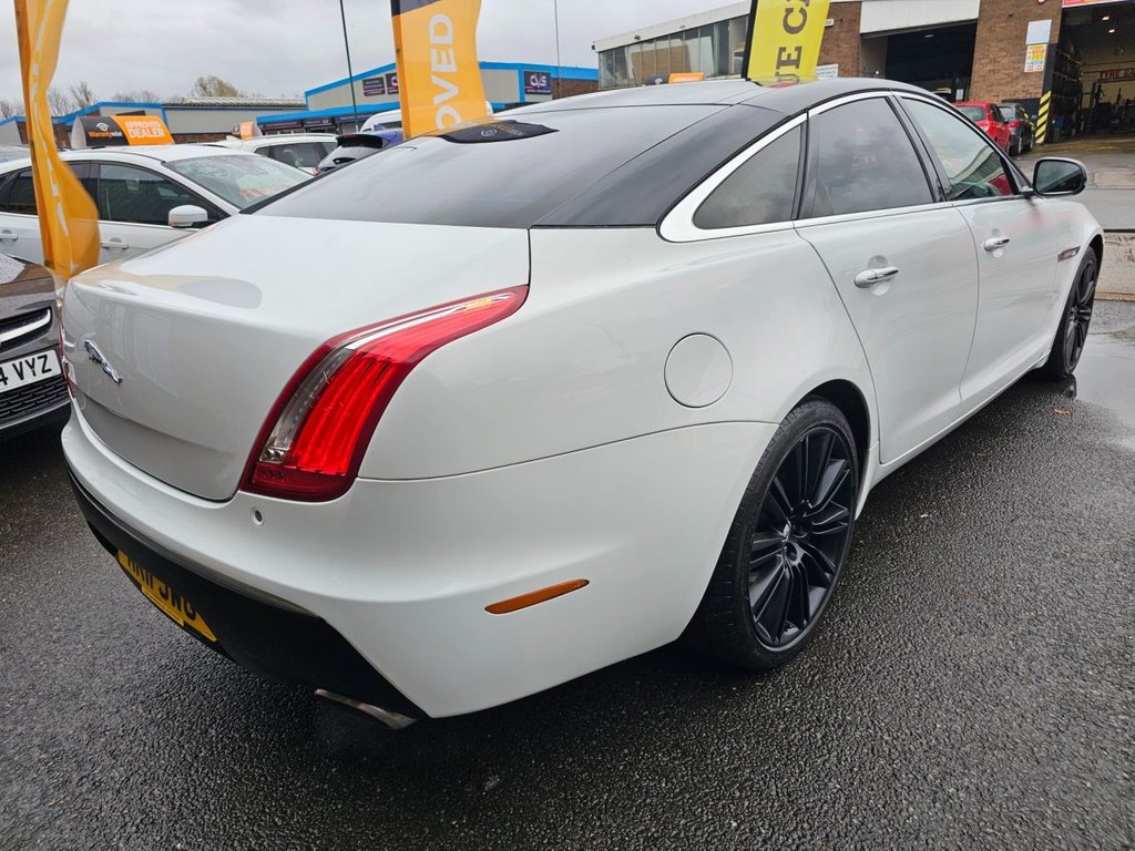 Used Jaguar XJ 2011 for sale - 77388374: Photo 4