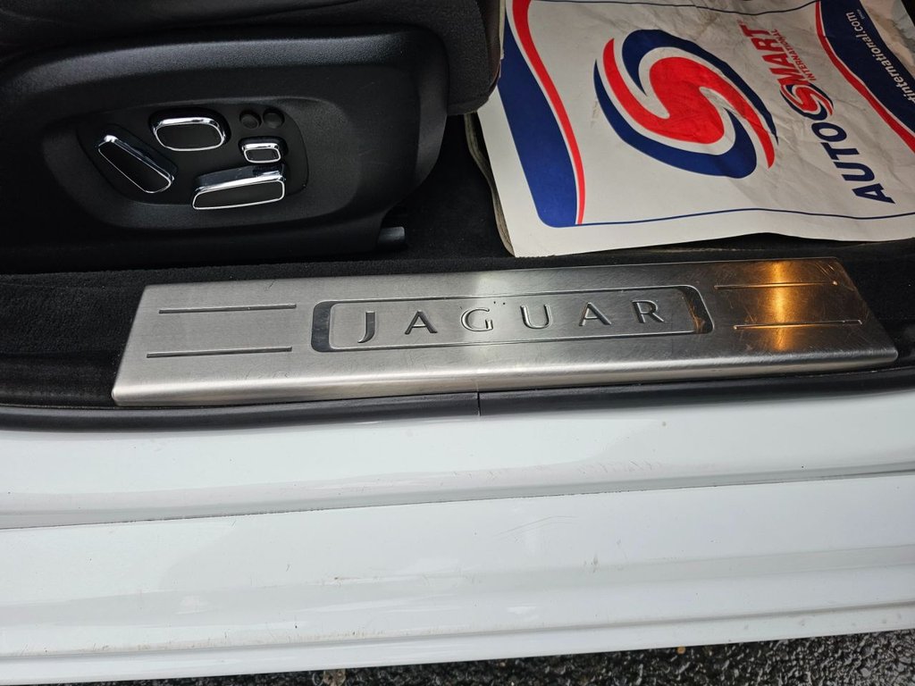 Used Jaguar XJ 2011 for sale - 77388374: Photo 8