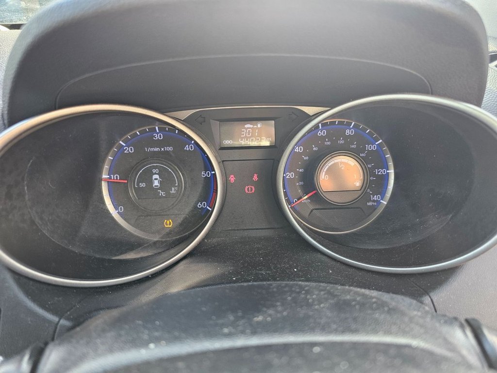 Used Hyundai Ix35 2015 for sale - 76740745: Photo 41