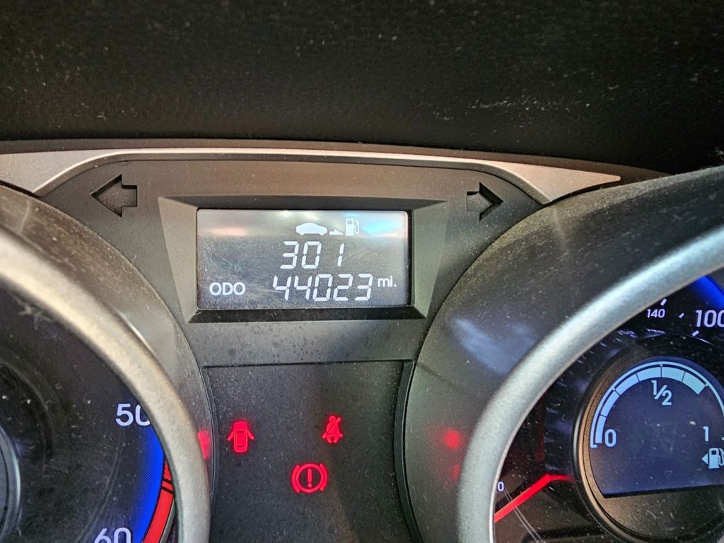 Used Hyundai Ix35 2015 for sale - 76740745: Photo 42