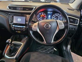 Used Nissan Qashqai 2017 for sale - 77521465: Photo