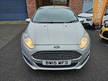 Used Ford Fiesta 2015 for sale - 77383830: Photo