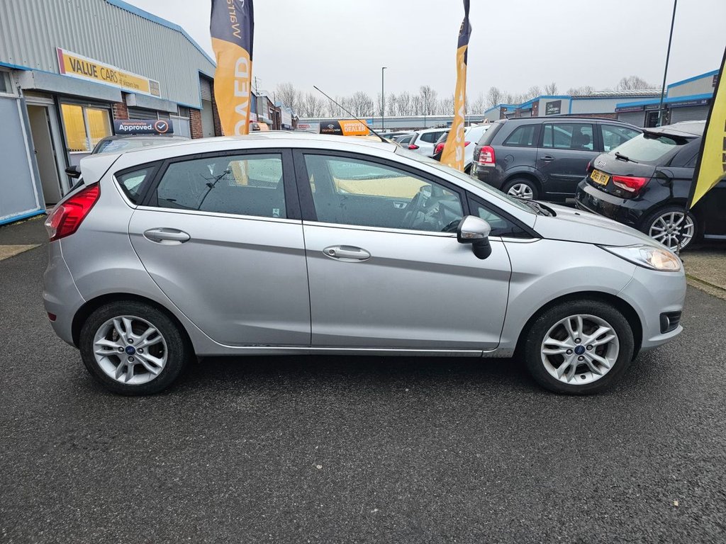 Used Ford Fiesta 2015 for sale - 77383830: Photo 4