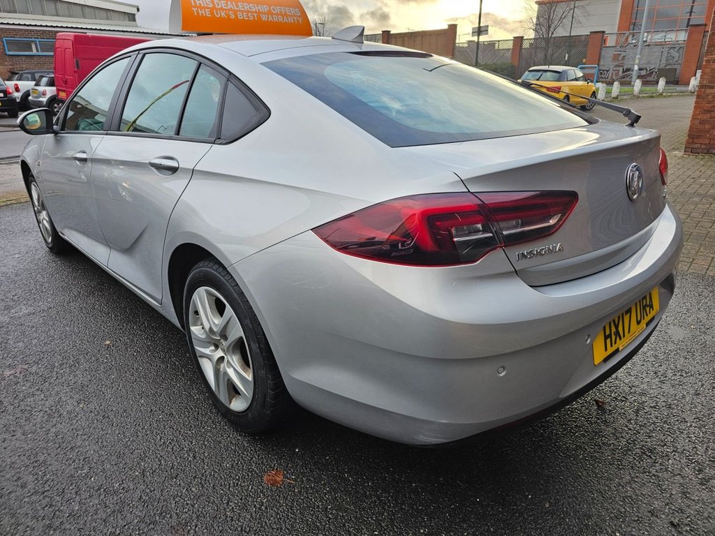 Used Vauxhall Insignia 2017 for sale - 76591055: Photo 3