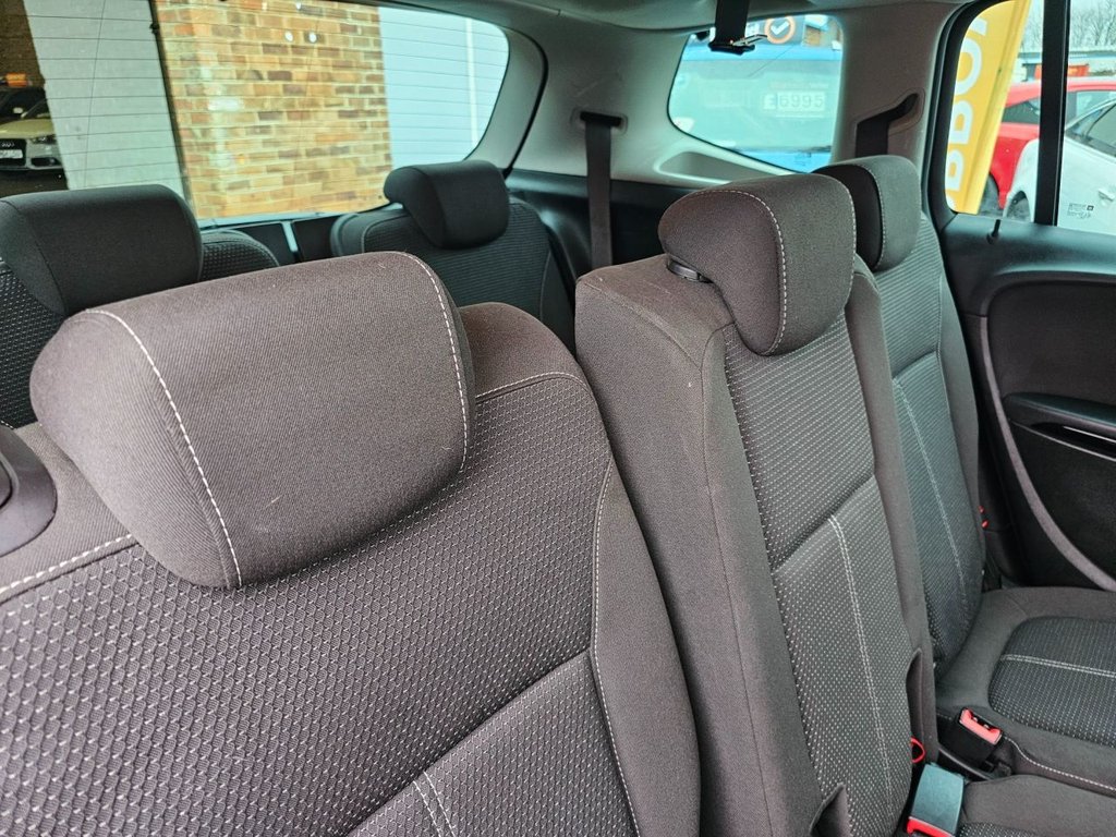 Used Vauxhall Zafira 2015 for sale - 77388378: Photo 11