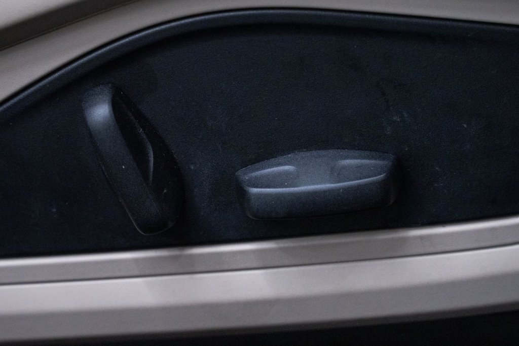 Used Porsche Taycan 2023 for sale - 77534895: Photo 14