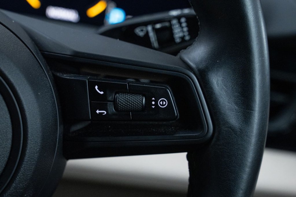 Used Porsche Taycan 2023 for sale - 77534895: Photo 19