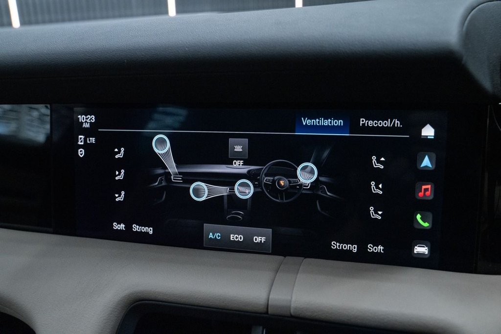 Used Porsche Taycan 2023 for sale - 77534895: Photo 25