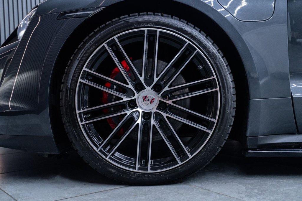 Used Porsche Taycan 2023 for sale - 77534895: Photo 5