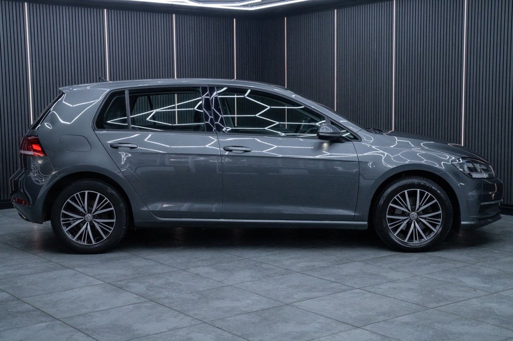 Used Volkswagen Golf 2018 for sale - 76910159: Photo 11