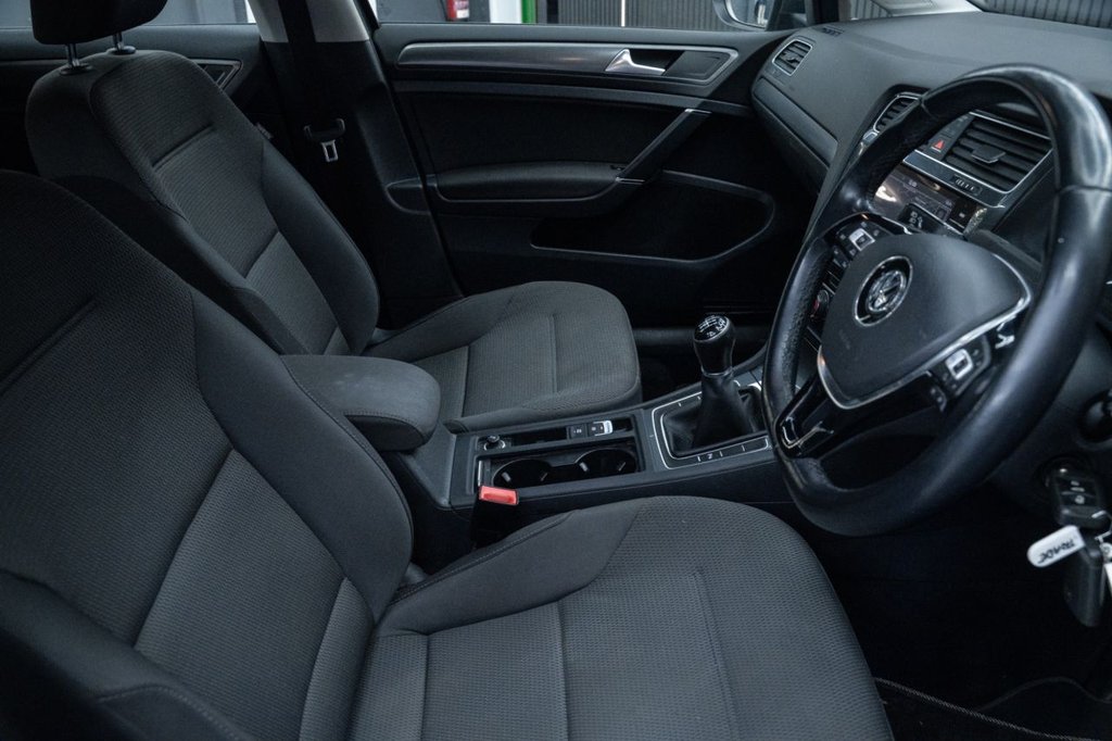 Used Volkswagen Golf 2018 for sale - 76910159: Photo 14