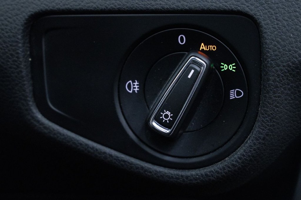 Used Volkswagen Golf 2018 for sale - 76910159: Photo 16