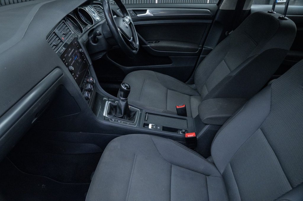 Used Volkswagen Golf 2018 for sale - 76910159: Photo 30