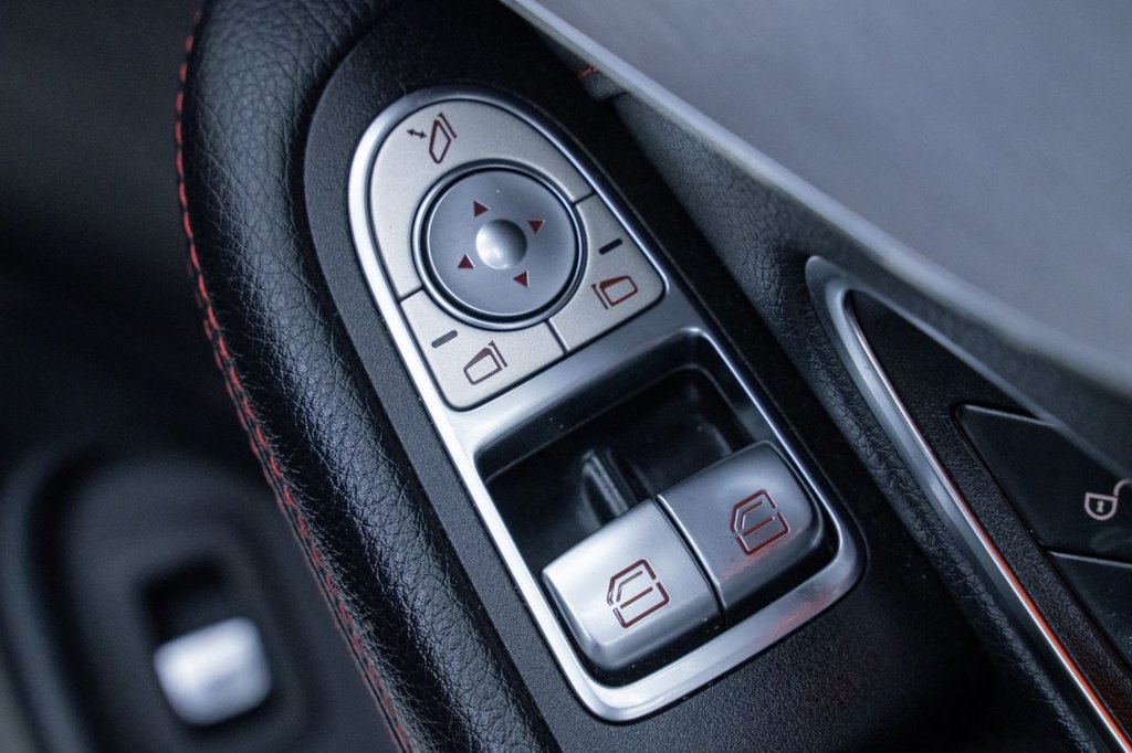 Used Mercedes-Benz C Class 2020 for sale - 77302062: Photo 15