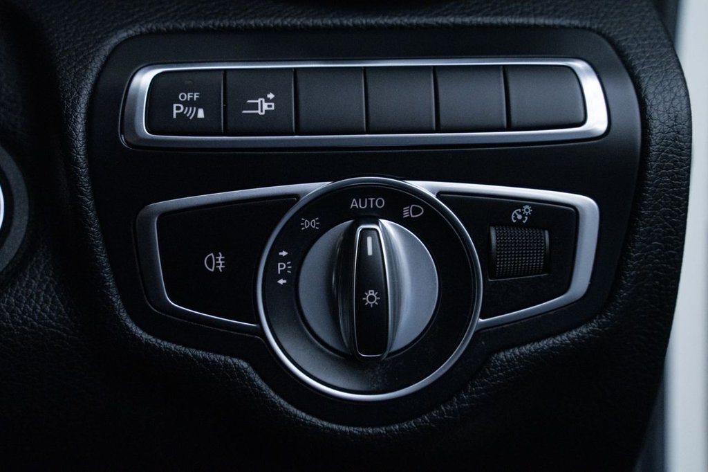 Used Mercedes-Benz C Class 2020 for sale - 77302062: Photo 17