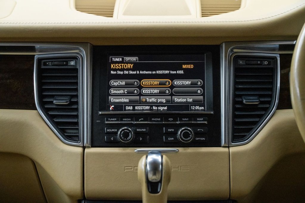 Used Porsche Macan 2014 for sale - 76909901: Photo 19