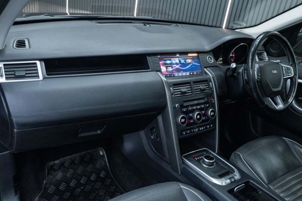 Used Land Rover Discovery Sport 2017 for sale - 77065229: Photo 32
