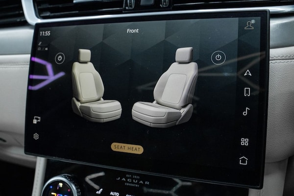 Used Jaguar F-Pace 2021 for sale - 76256696: Photo 28