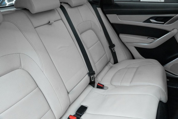 Used Jaguar F-Pace 2021 for sale - 76256696: Photo 35