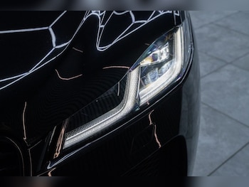 Used Jaguar F-Pace 2021 for sale - 76256696: Photo 4
