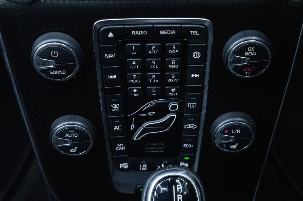 Used Volvo V40 2018 for sale - 78068808: Photo 18