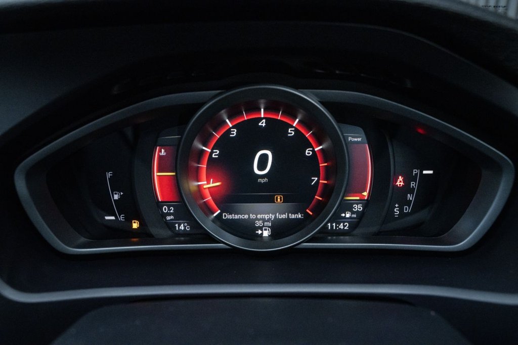 Used Volvo V40 2018 for sale - 78068808: Photo 24