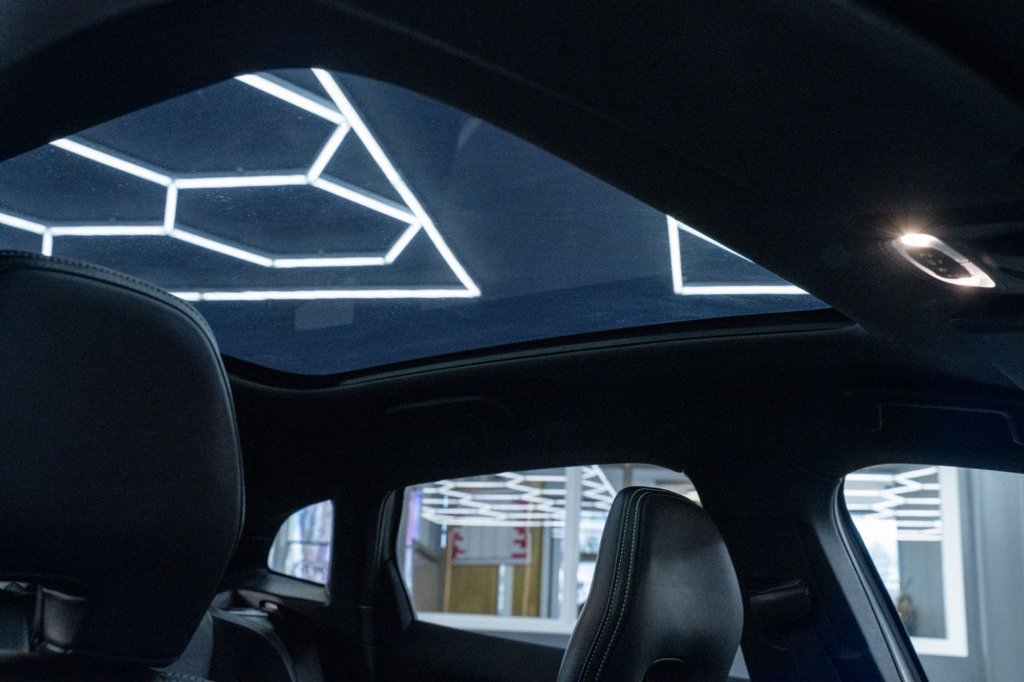 Used Volvo V40 2018 for sale - 78068808: Photo 29