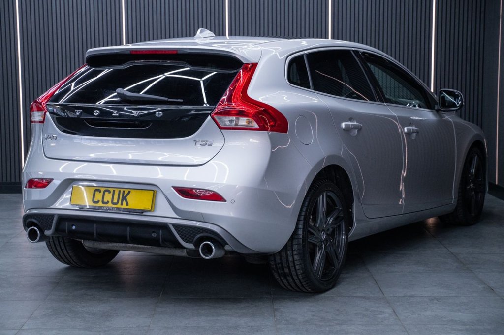 Used Volvo V40 2018 for sale - 78068808: Photo 9