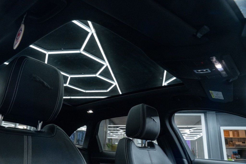 Used Jaguar F-Pace 2021 for sale - 76883535: Photo 15