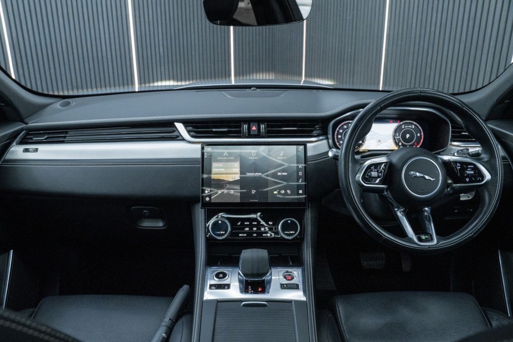 Used Jaguar F-Pace 2021 for sale - 76883535: Photo 18