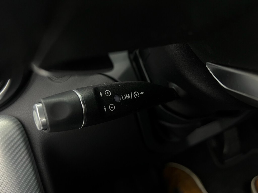 Used Mercedes-Benz SLC 2018 for sale - 76454653: Photo 17