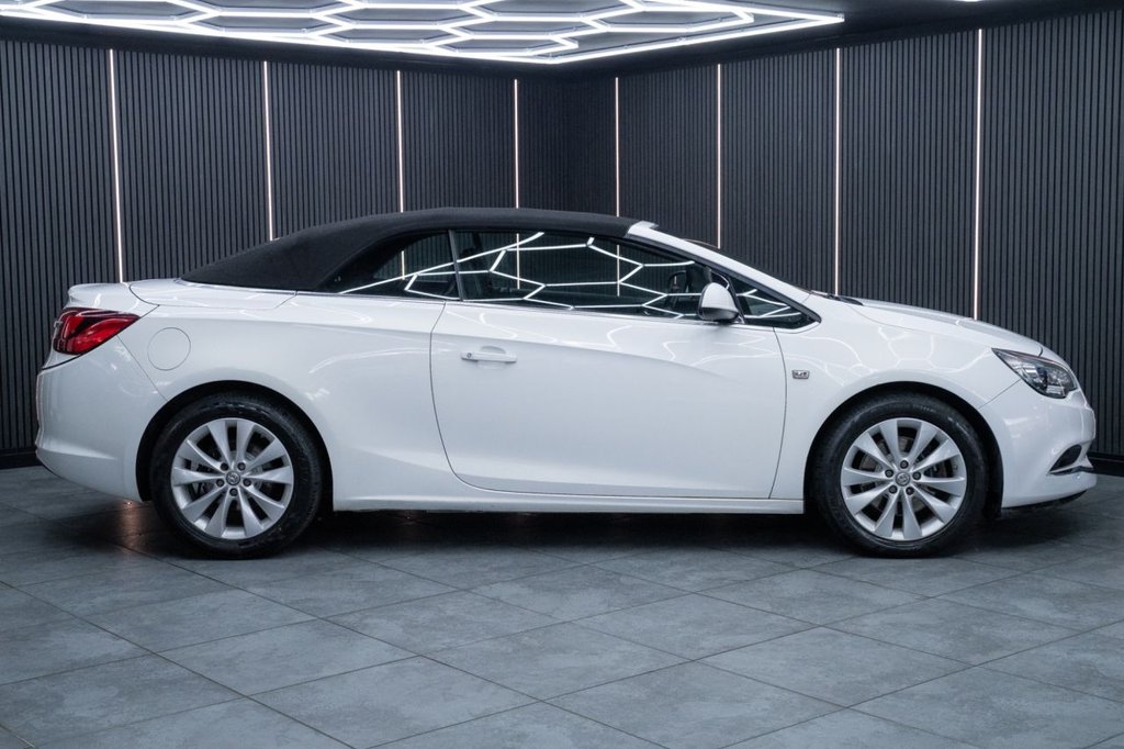 Used Vauxhall Cascada 2015 for sale - 76132862: Photo 11
