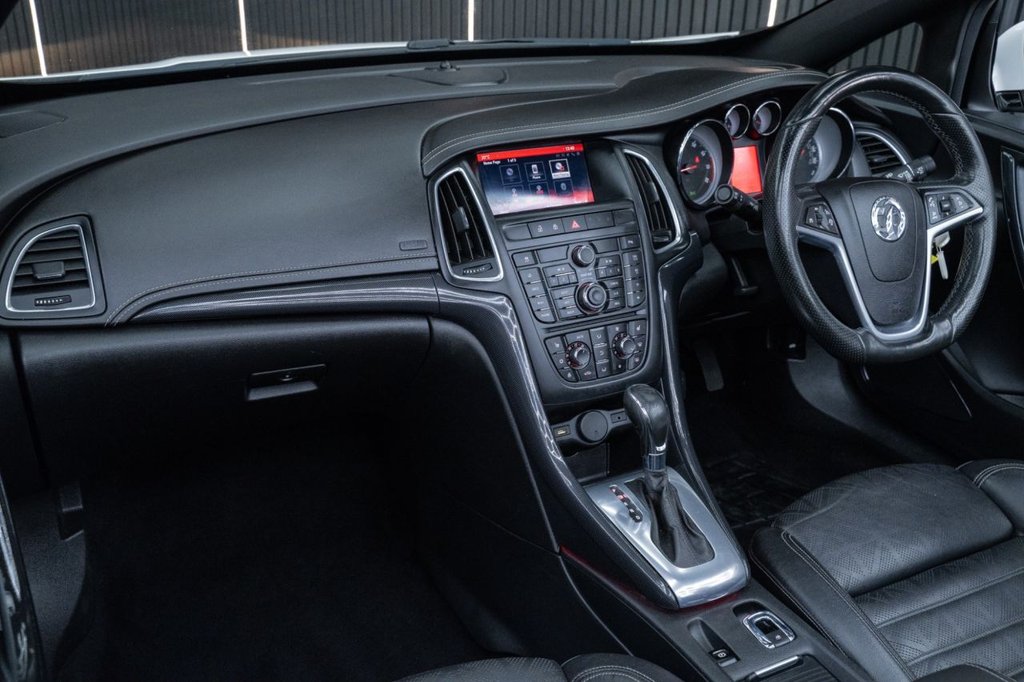 Used Vauxhall Cascada 2015 for sale - 76132862: Photo 28