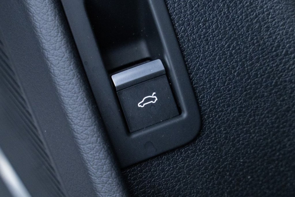 Used Audi RS Q8 2023 for sale - 76751261: Photo 21