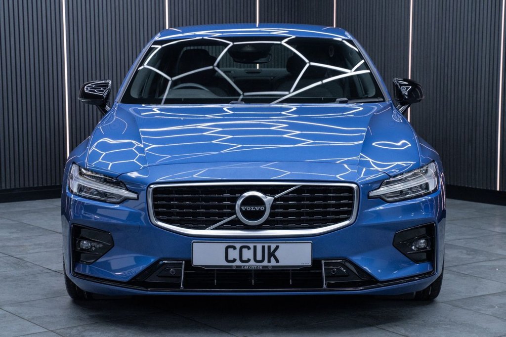 Used Volvo S60 2020 for sale - 76962621: Photo 2