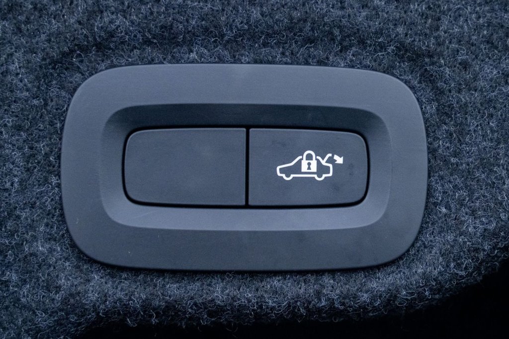 Used Volvo S60 2020 for sale - 76962621: Photo 36