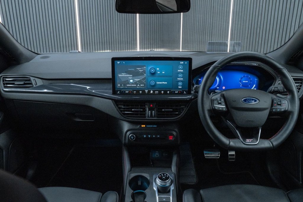 Used Ford Focus 2023 for sale - 76535743: Photo 13