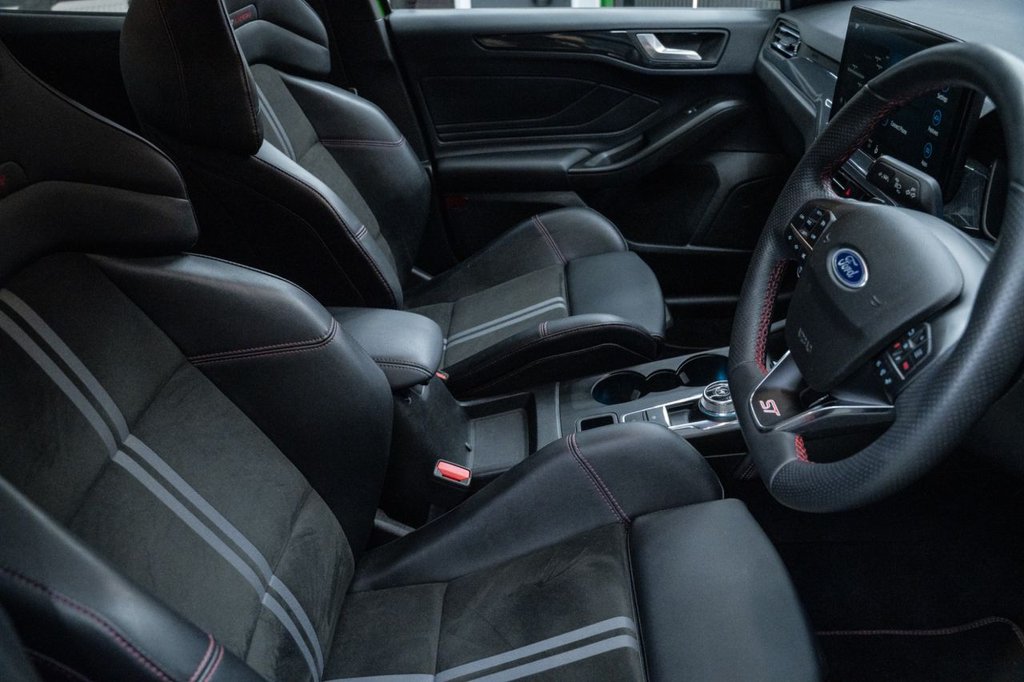 Used Ford Focus 2023 for sale - 76535743: Photo 14