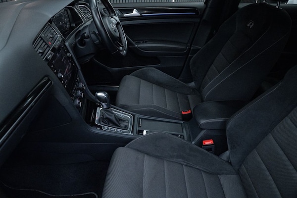 Used Volkswagen Golf 2019 for sale - 76132547: Photo 31
