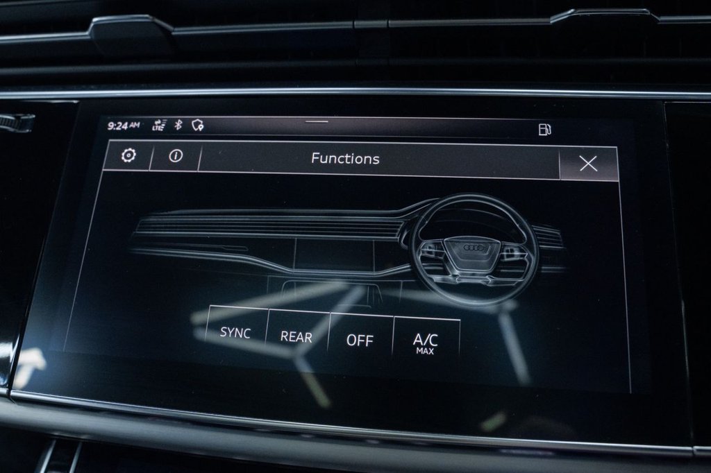 Used Audi Q8 2018 for sale - 77212871: Photo 31