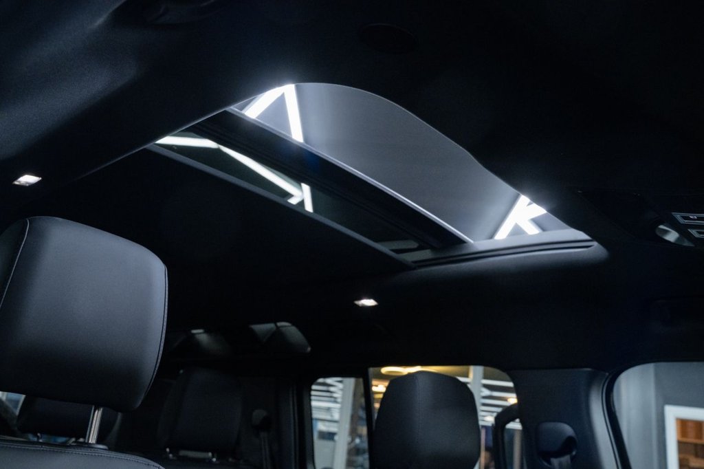 Used Land Rover Defender 2025 for sale - 76291819: Photo 20