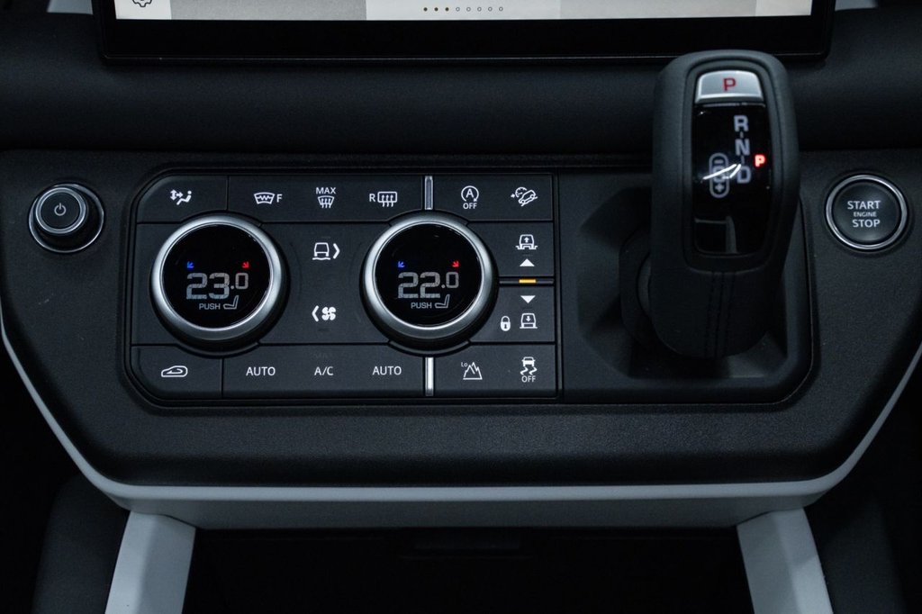 Used Land Rover Defender 2025 for sale - 76291819: Photo 26