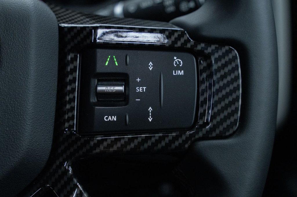 Used Land Rover Defender 2025 for sale - 76291819: Photo 29