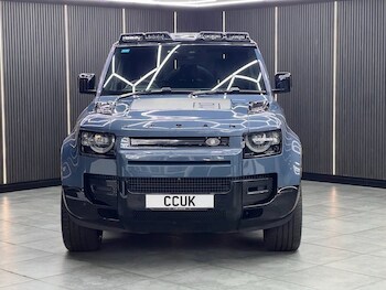 Used Land Rover Defender 2025 for sale - 76291819: Photo