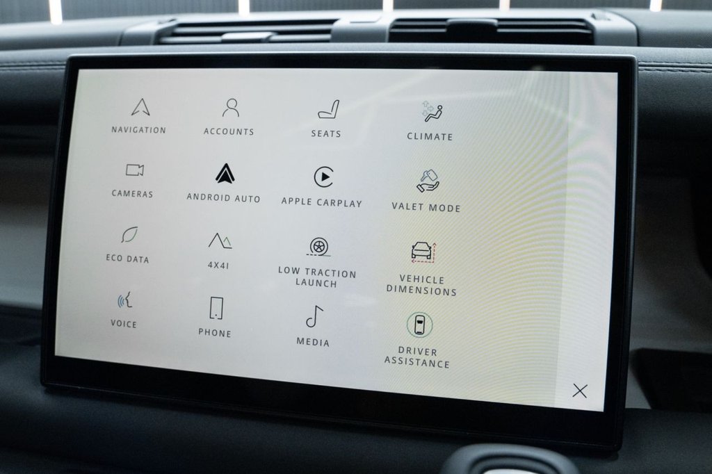 Used Land Rover Defender 2025 for sale - 76291819: Photo 32