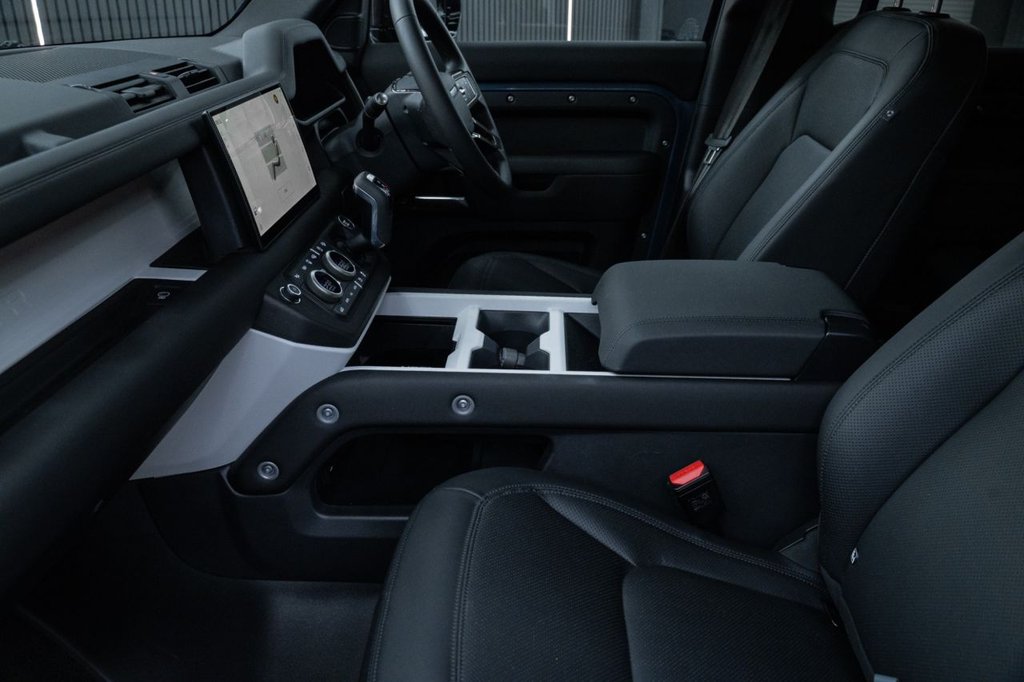 Used Land Rover Defender 2025 for sale - 76291819: Photo 37